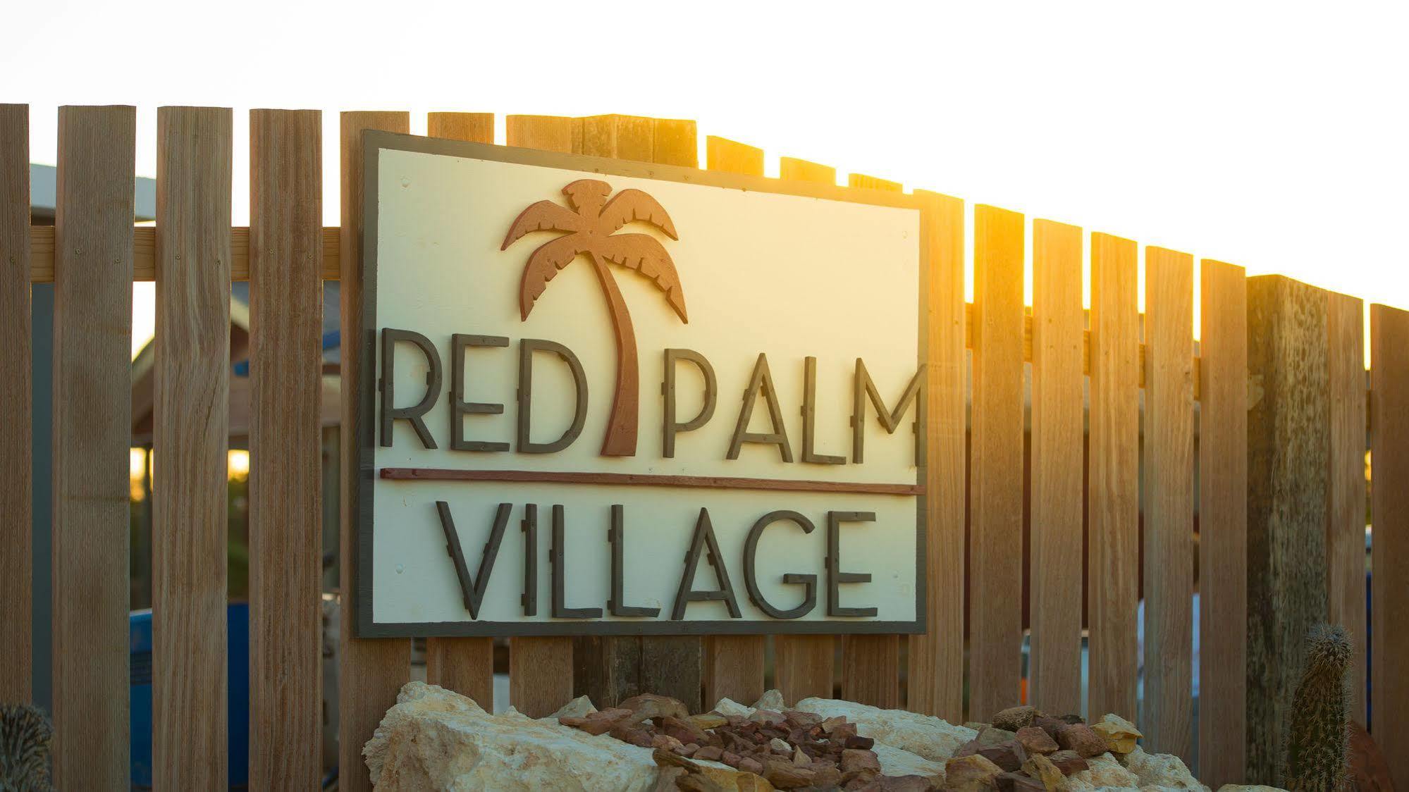 Red Palm Village Playa Exterior photo